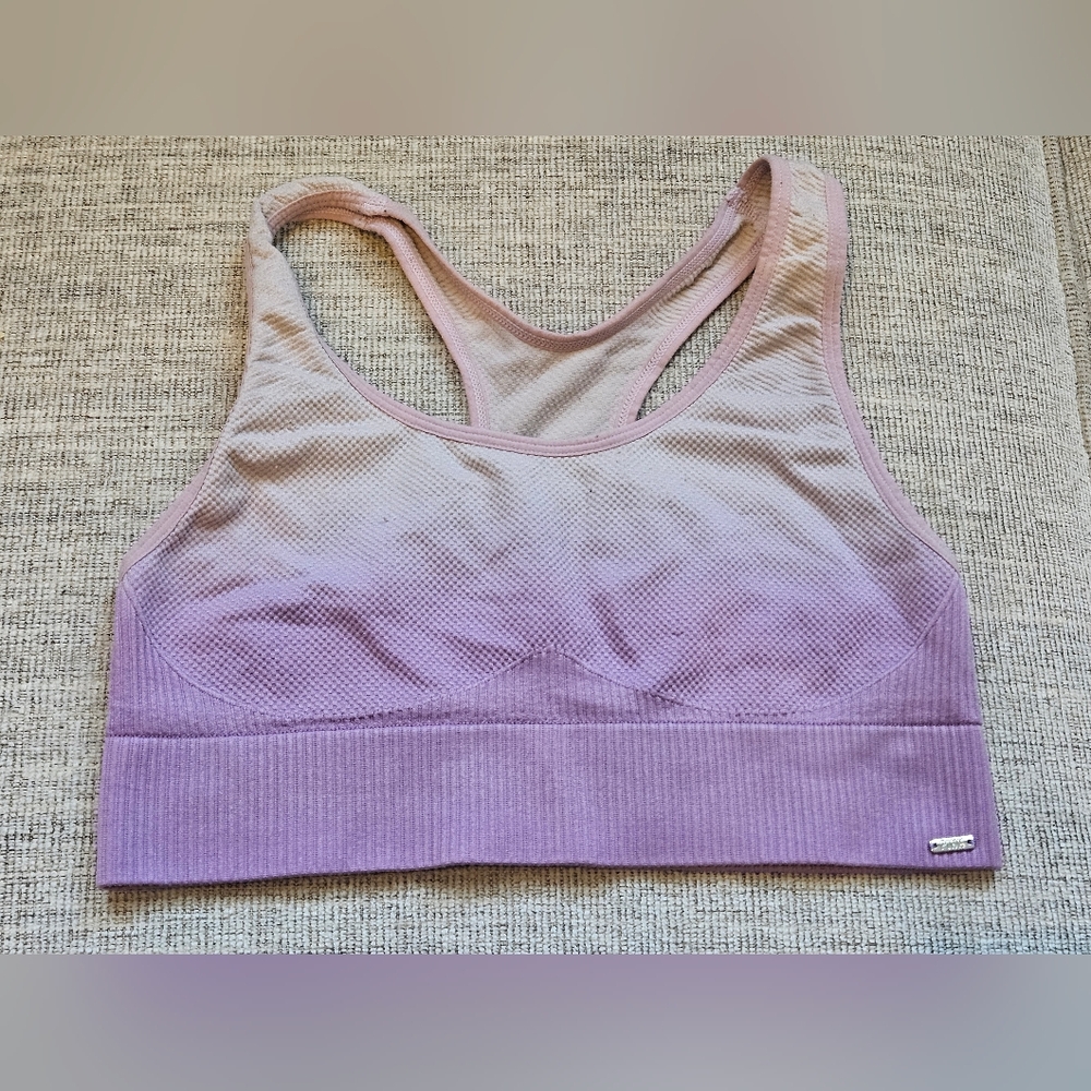 PINK Victoria's Secret Light Purple/Lilac Seamless Sports Bra Small